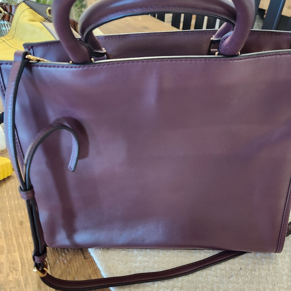 Handbag - Picture 5 of 13